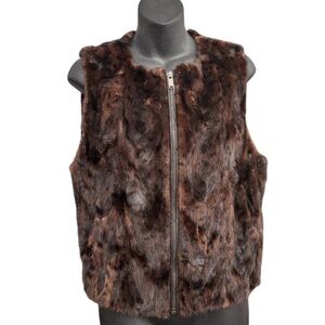 Genuine Mink Vest. Size M/L Front Zipper Closure. Both Front Side Pockets.